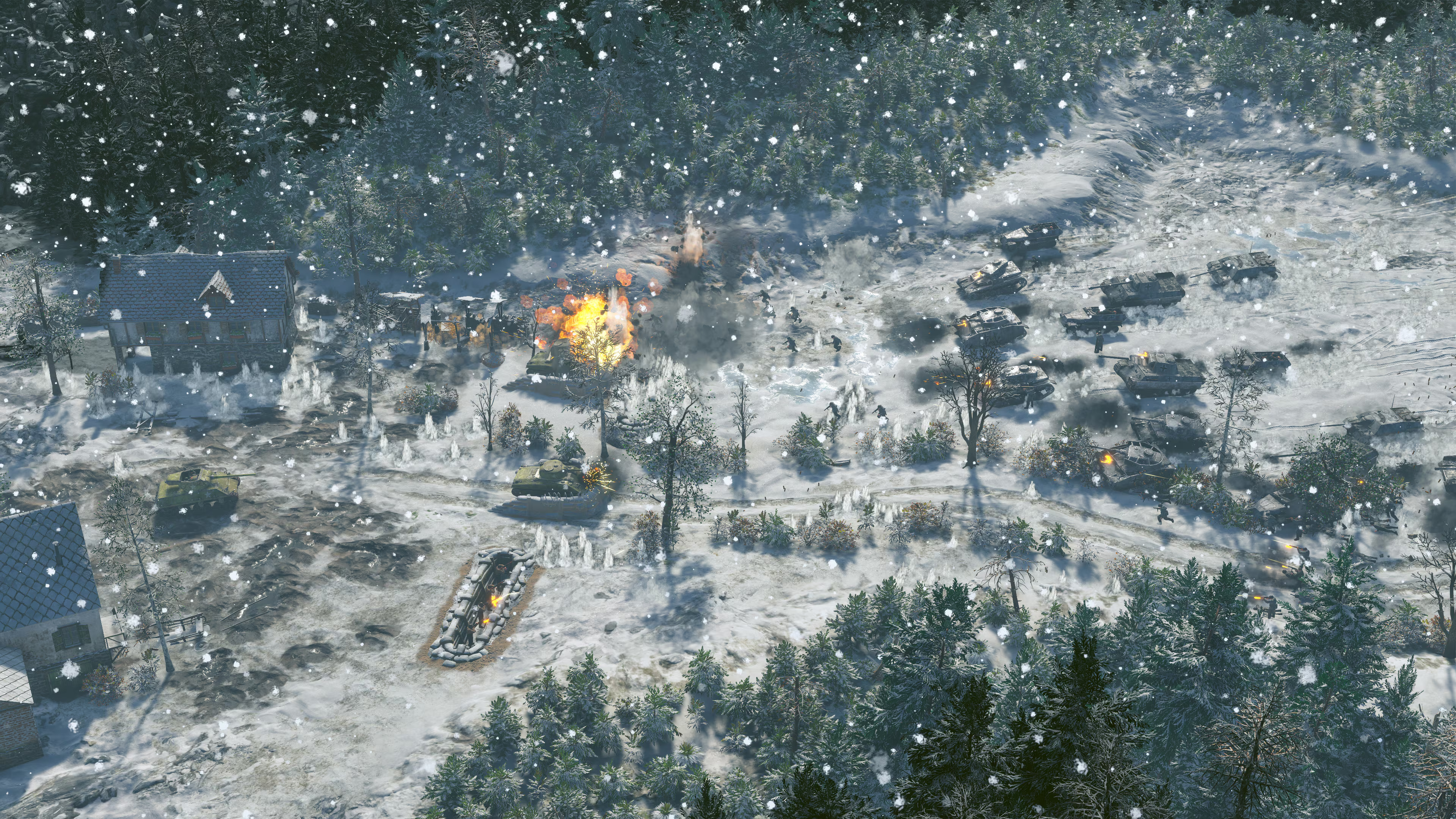 Winterliche Schlachtszene mit Panzern, Explosionen und schneebedeckten Bäumen.