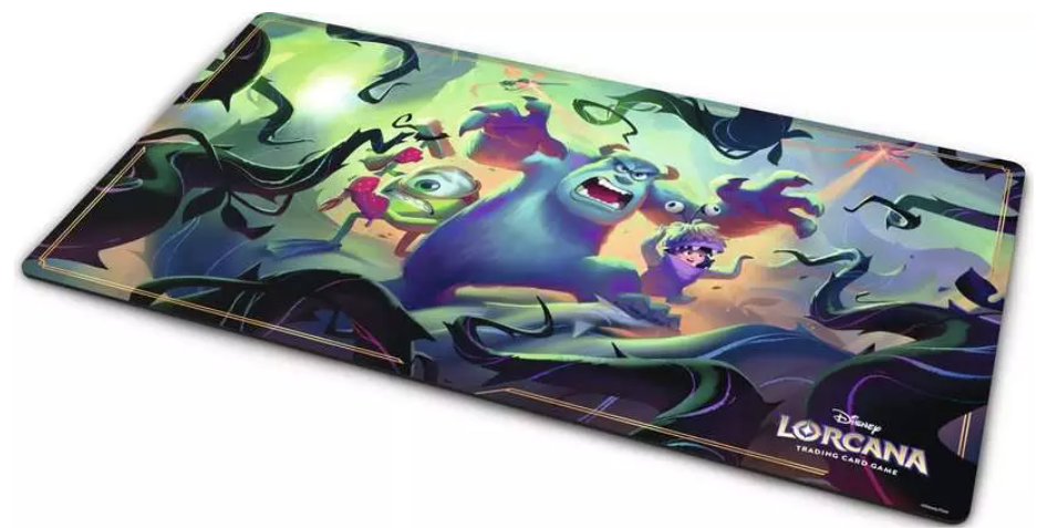 Monster Sulley und Mike aus Monsters Inc. sind auf einer Disney Lorcana Spielunterlage abgebildet.