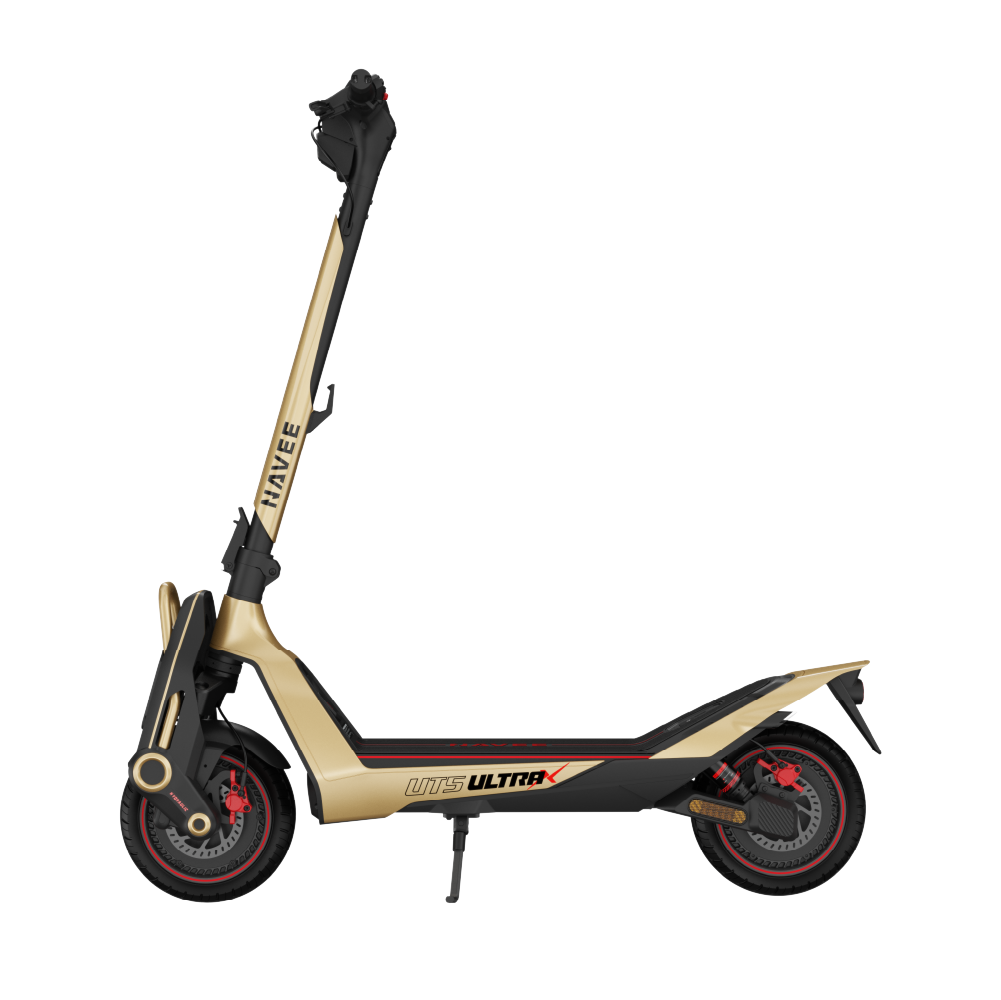 Siyah vurgulara ve kırmızı detaylara sahip altın elektrikli scooter.