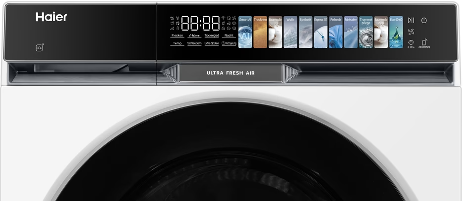 Bedienfeld einer Haier Waschmaschine mit Programmauswahl und Digitalanzeige.