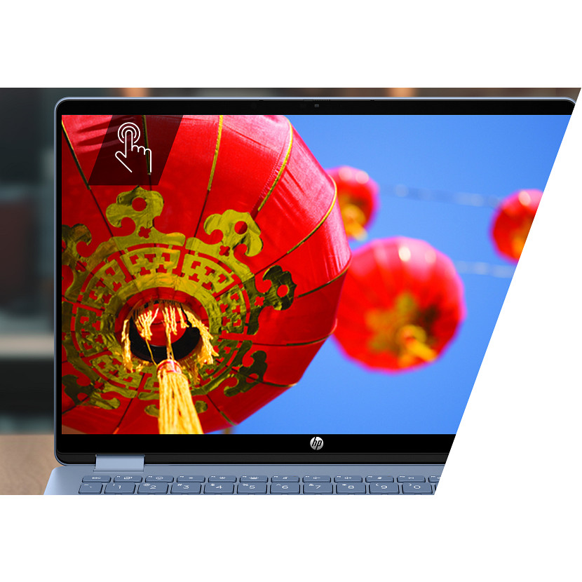 Laptop wyświetla czerwone lampiony chińskie na niebie. Ikona klik.
