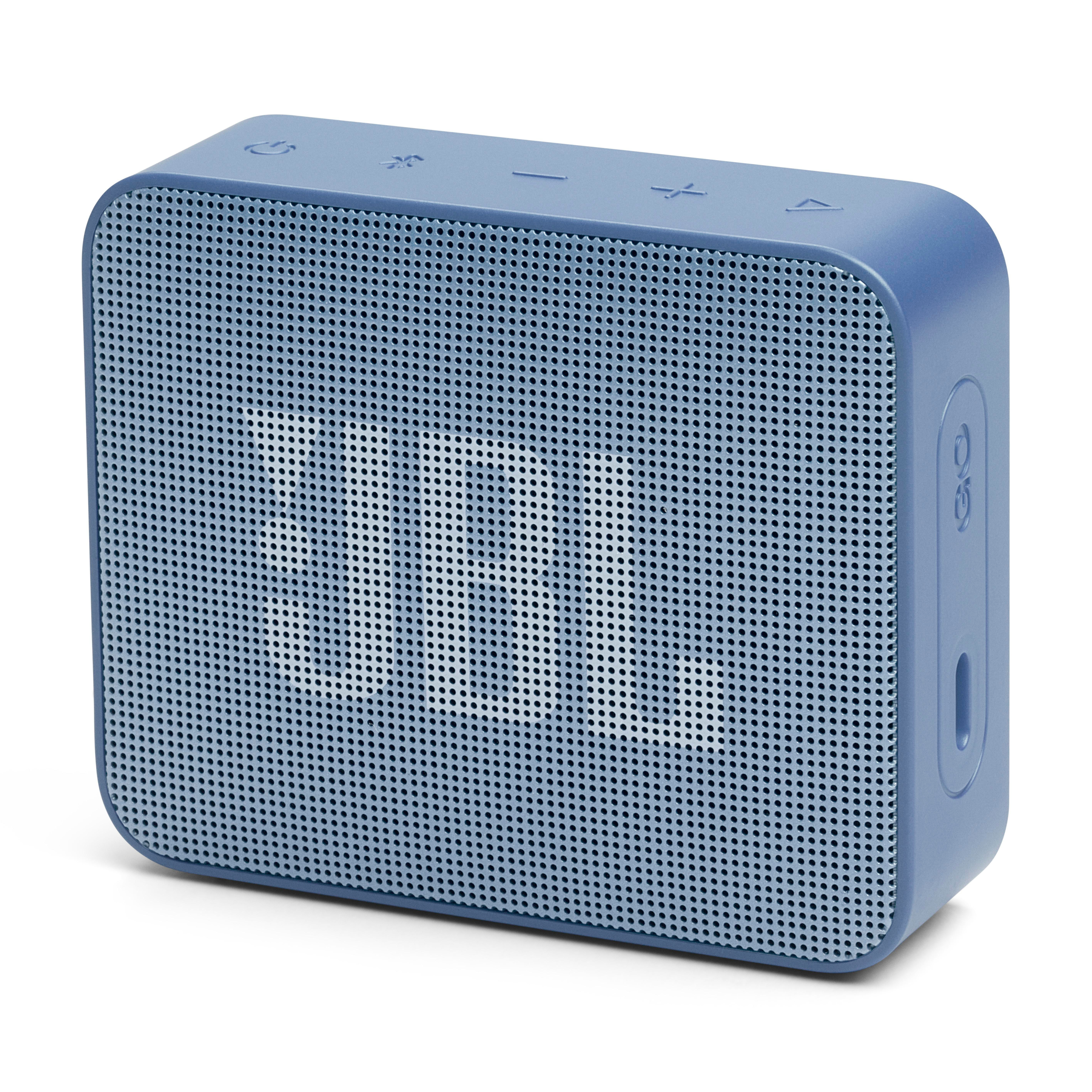 Ein kleiner blauer JBL Bluetooth-Lautsprecher mit einem Gittermuster auf der Vorderseite.