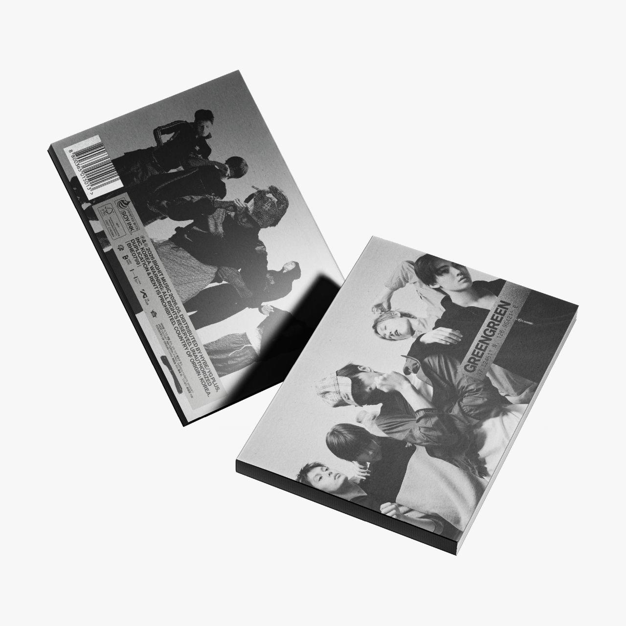 Zwei schwarze Buchcover mit Gruppenfotos von Männern und Text.