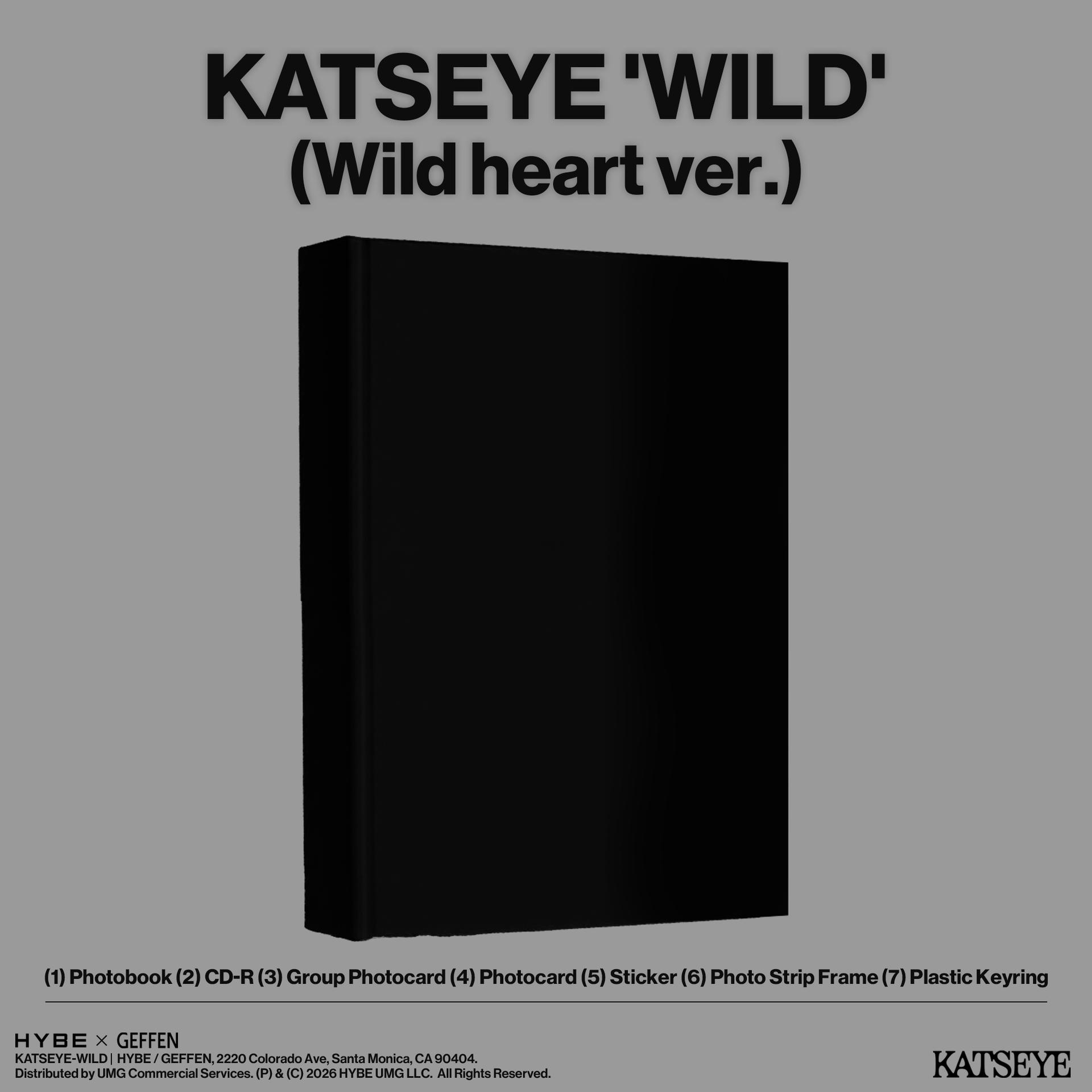 Schwarzes Buch mit dem Titel KATSEYE 'WILD' (Wild heart ver.)