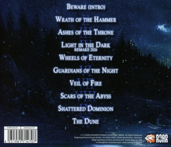 CD-Rückseite mit Trackliste auf dunklem, sternenklarem Hintergrund.