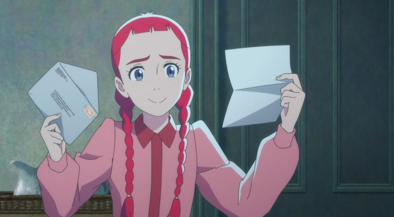 Ein Anime-Mädchen mit roten Zöpfen hält zwei Briefe in einem rosa Hemd.