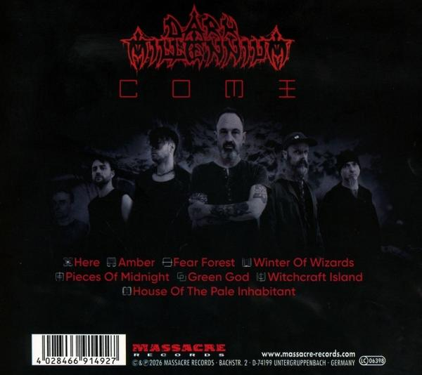 Bandfoto mit fünf Männern vor dunklem Hintergrund; Songliste unten.