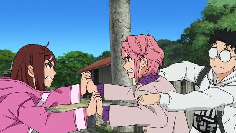 Drei Anime-Charaktere im Freien, zwei streiten, einer hält sie zurück.