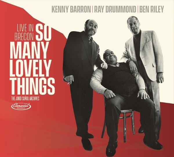 Drei Männer posieren für ein Albumcover mit dem Titel 'So Many Lovely Things'.