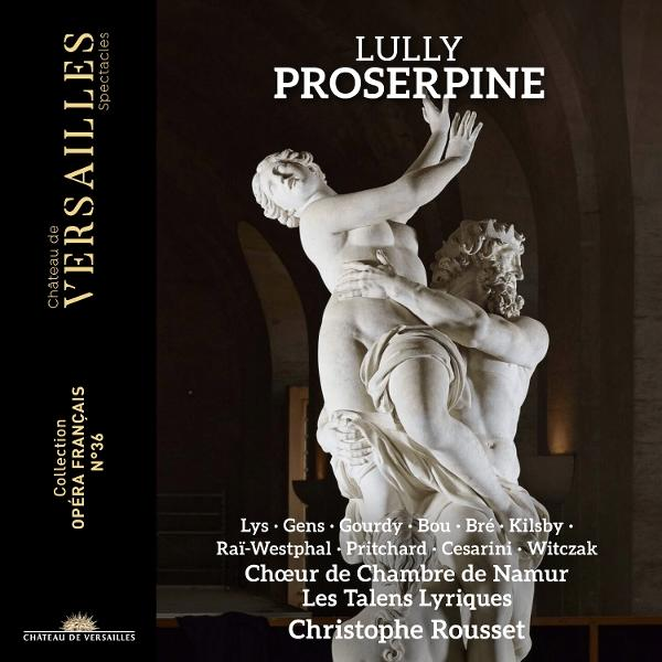 Die Skulptur von Lully's Proserpine, mit Textinformationen und dem Logo von Versailles.