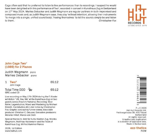 CD-Cover mit Text über John Cage, Pianisten, Titel und Barcode.