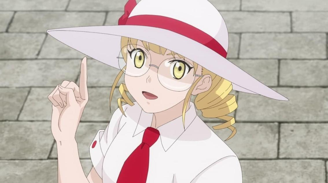 Anime-Mädchen mit Hut und Brille zeigt mit dem Finger nach oben.