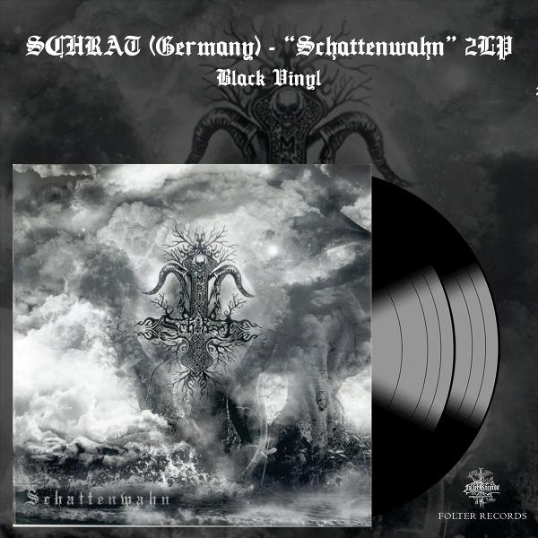 Schwarzes Vinyl-Albumcover mit einem Kreuz-Symbol, Hörnern und Nebel.