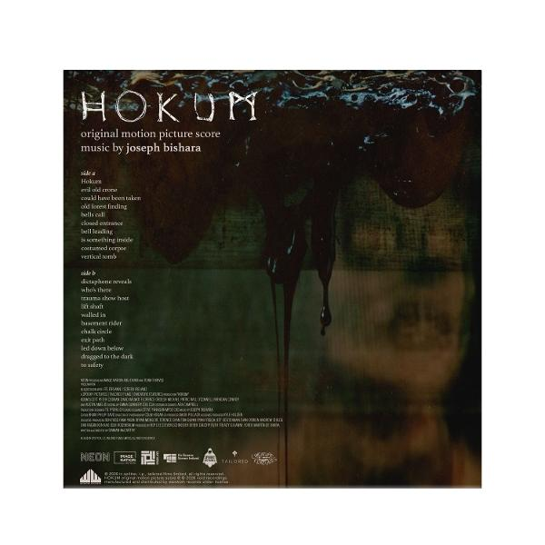 Rückseite des HOKUM-Soundtracks mit Titelliste und dunklen, tropfenden Effekten.