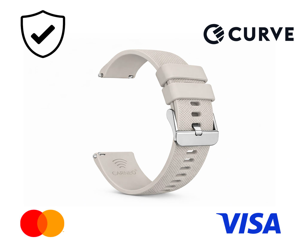 Egy bézs színű óraszíj fémcsattal, Curve, Mastercard és Visa logókkal.