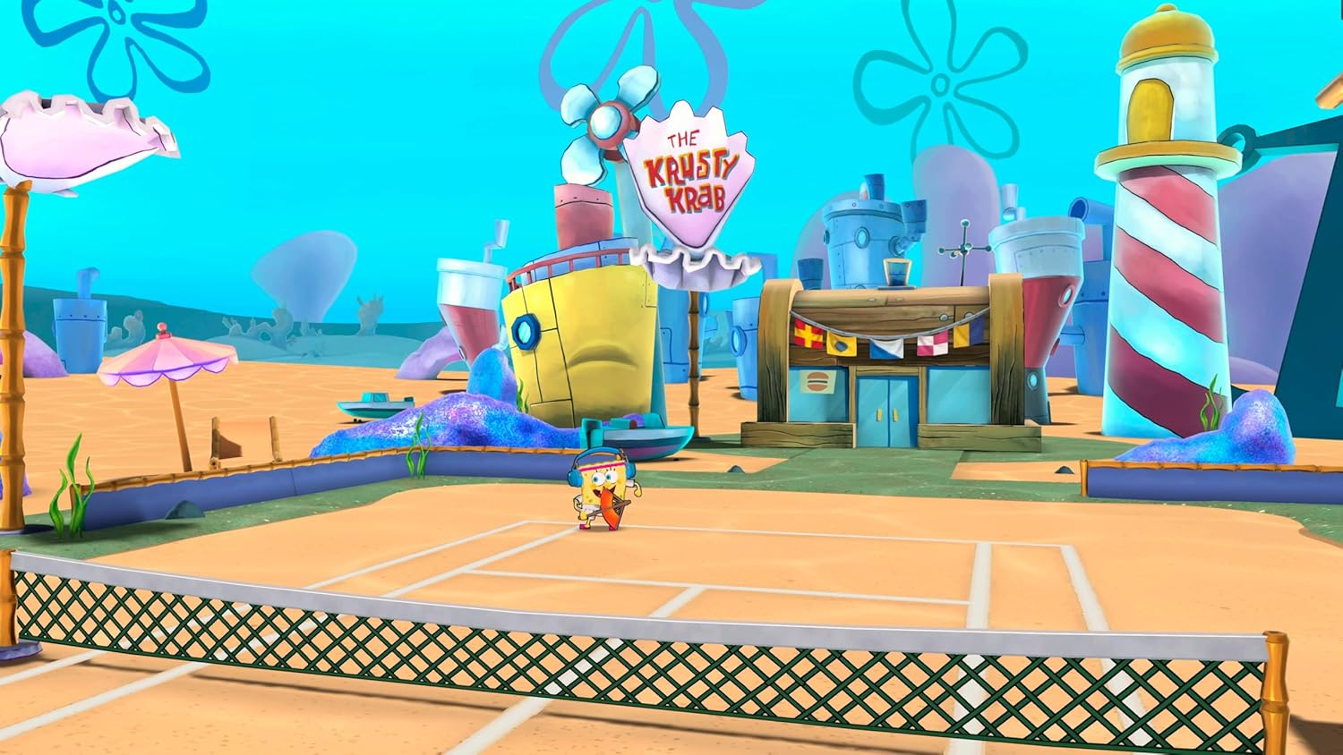 SpongeBob auf einem Tennisplatz mit Krusty Krab Hintergrund und Leuchtturm.
