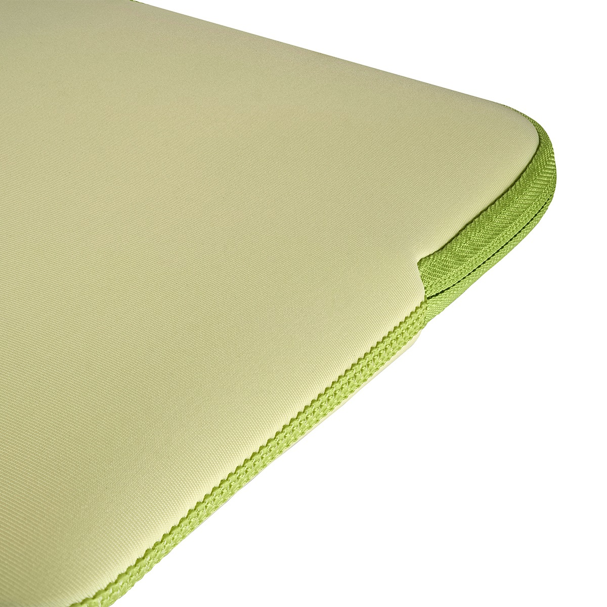 Funda verde claro para portátil con cremallera. <lt/>120 caracteres