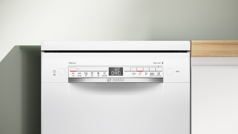 Panel de control de lavavajillas Bosch blanco con pantalla digital que muestra 0:40.