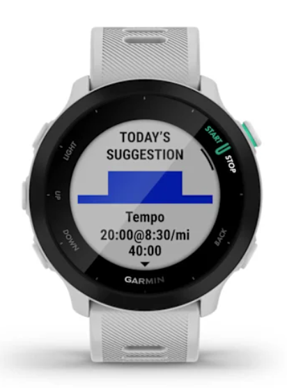 Biały zegarek Garmin wyświetla dzisiejszą sugestię treningu tempa.