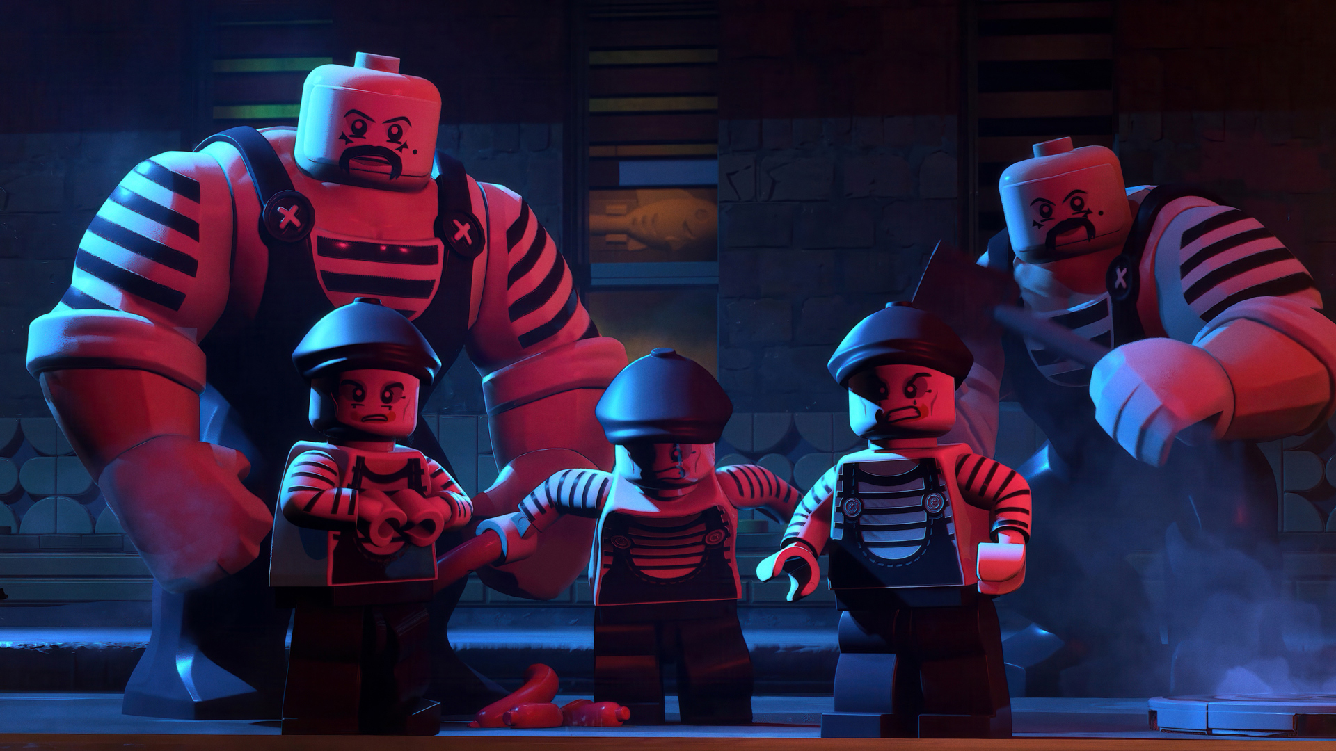 Lego-Figuren in gestreiften Outfits und Mützen posieren vor einer Ziegelwand.