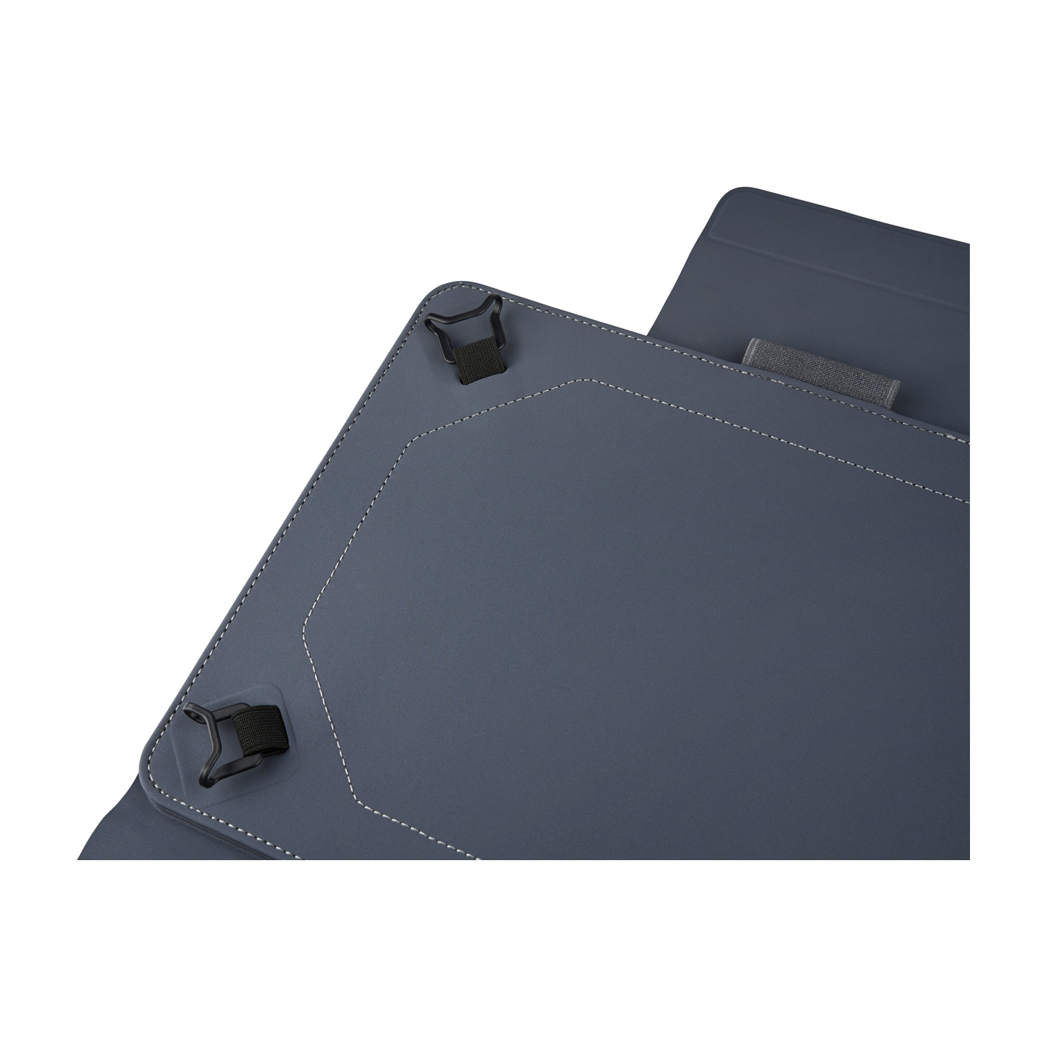 Custodia grigio scuro per tablet con cuciture e cinghie, vista ravvicinata.