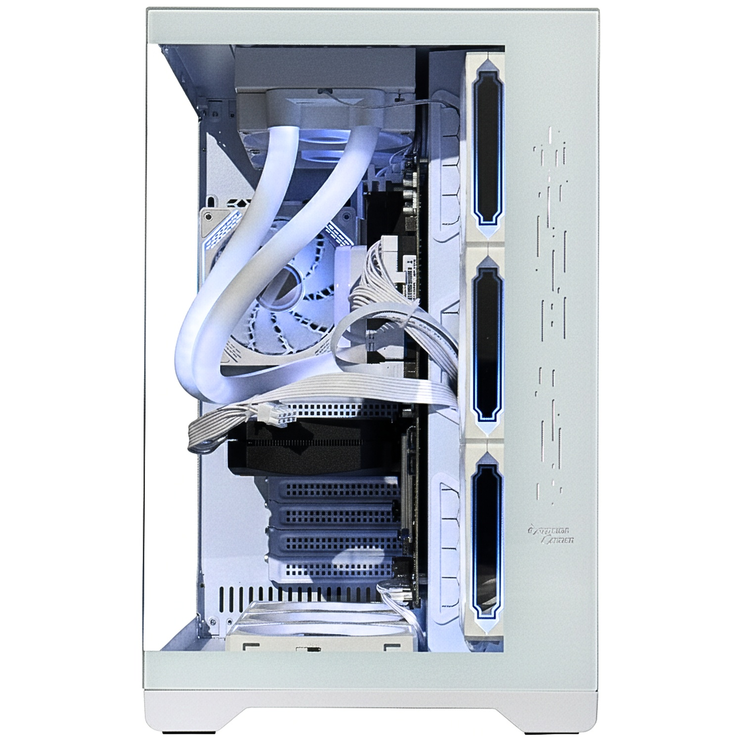 Een witte computerkast met een transparante behuizing toont interne componenten.