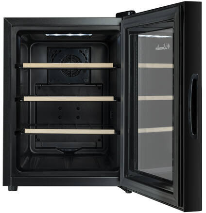 Ein offener schwarzer Weinkühlschrank mit drei Holzböden und Glastür.