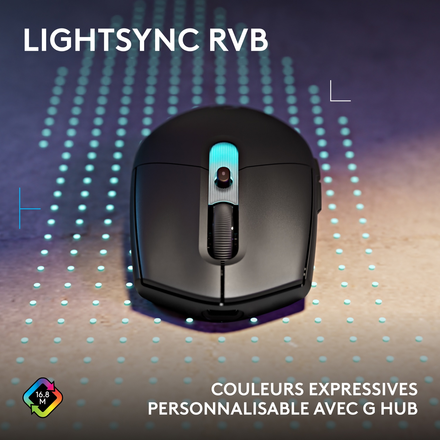 Souris noire avec éclairage RVB, sur une surface lumineuse avec des lumières.