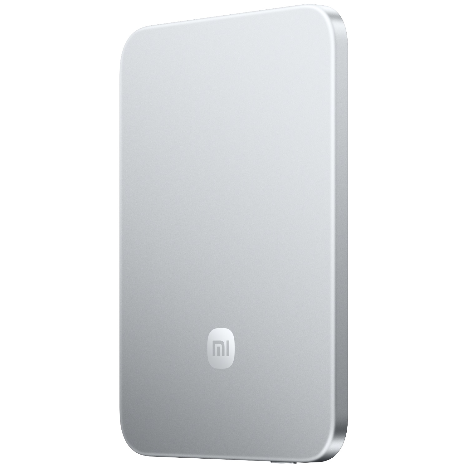 Een zilveren Xiaomi powerbank met afgeronde hoeken en een subtiel logo.