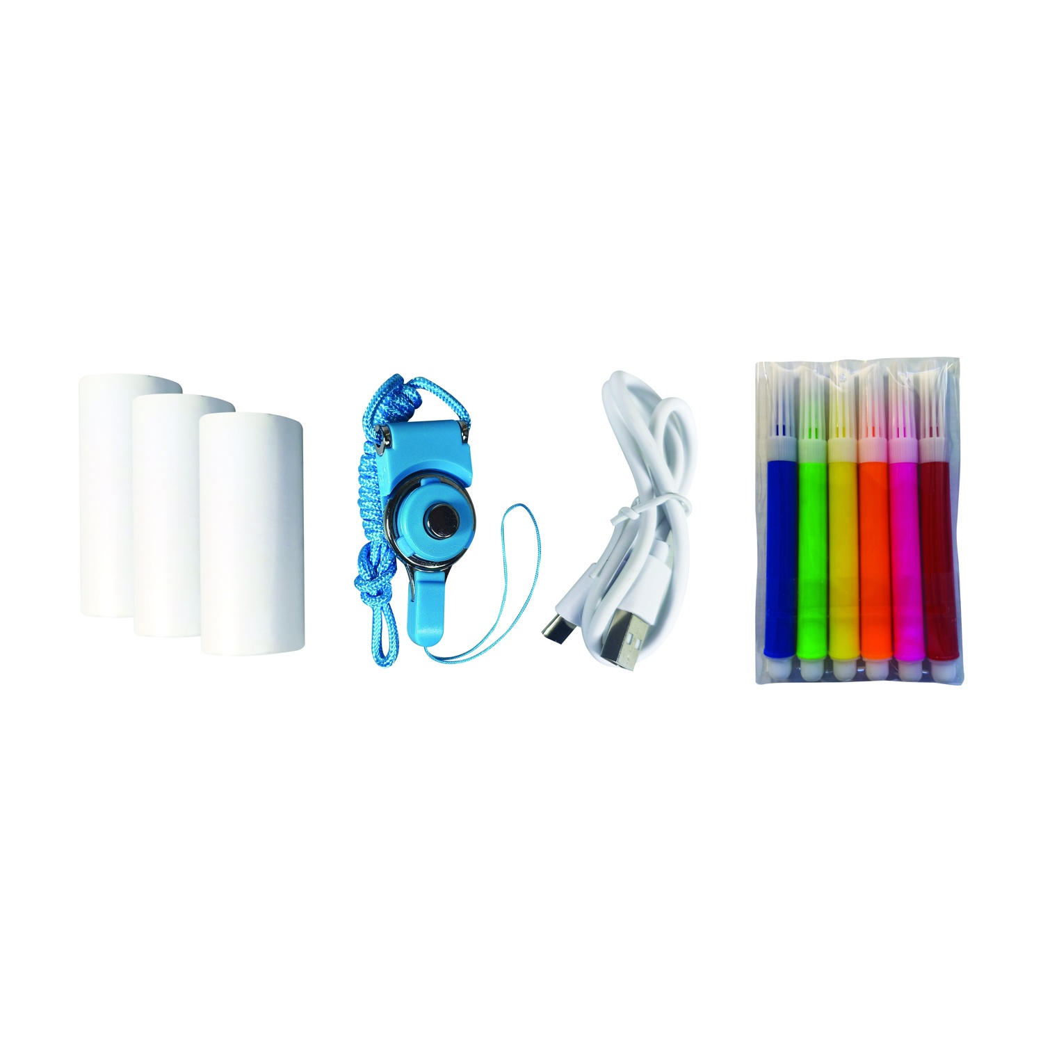 Tre rotoli bianchi, una fotocamera blu, un cavo bianco e sei penne colorate.