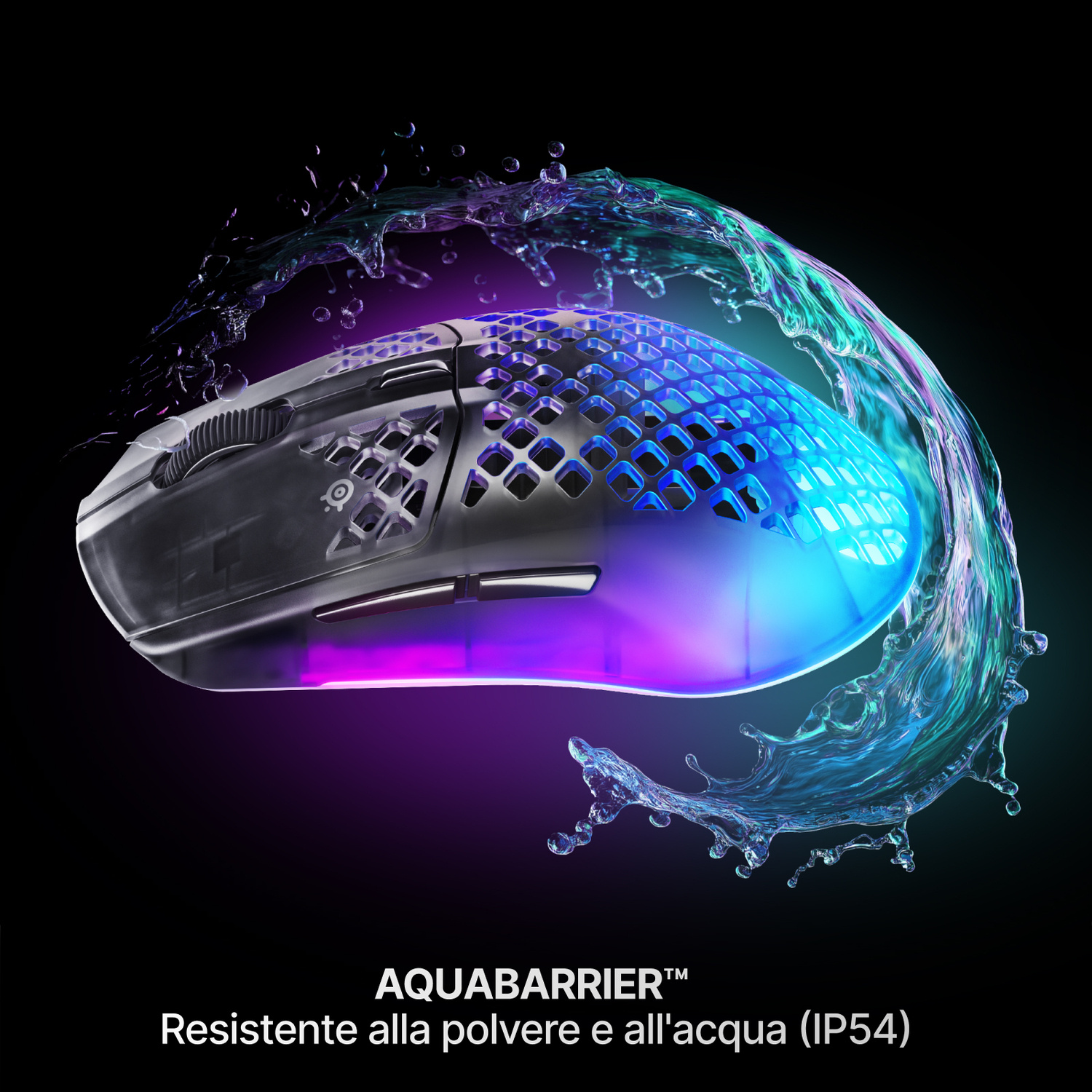 Mouse da gaming argentato con griglie illuminate, schizzato d'acqua.