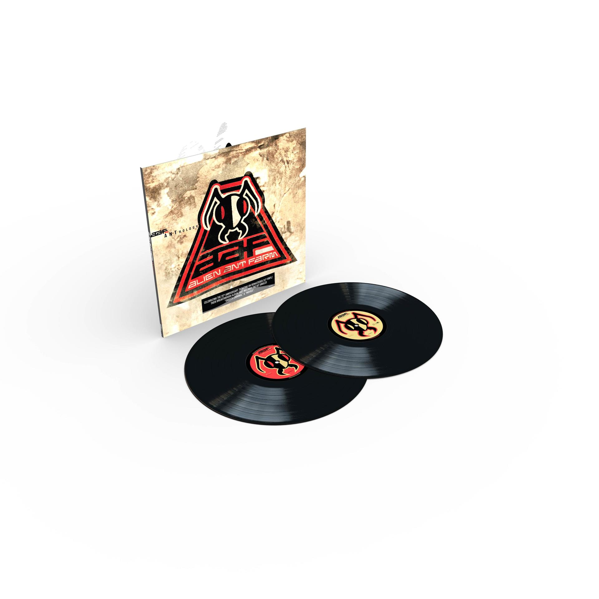 Deux disques vinyles noirs et une pochette d'album avec un logo rouge et noir sur fond crème.