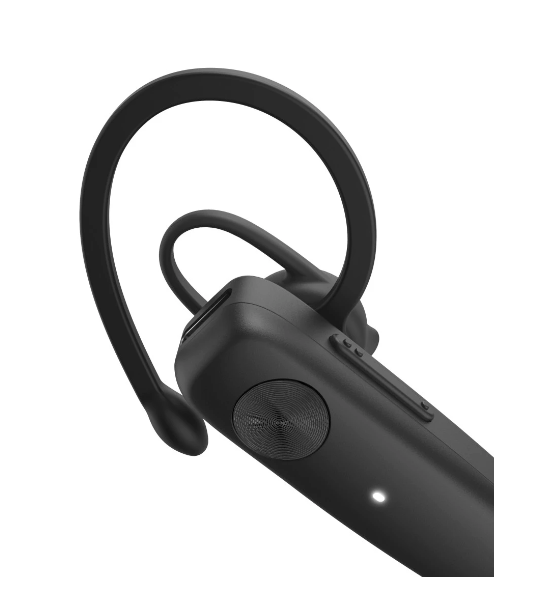 Czarny zestaw słuchawkowy Bluetooth z zaczepem na ucho.