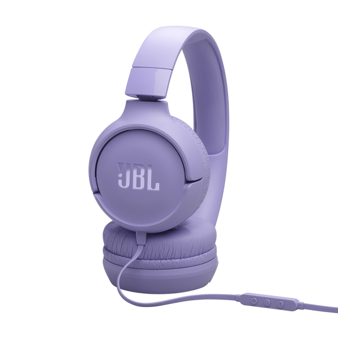 Fioletowe słuchawki JBL z kablem i przyciskami na czarnym tle.