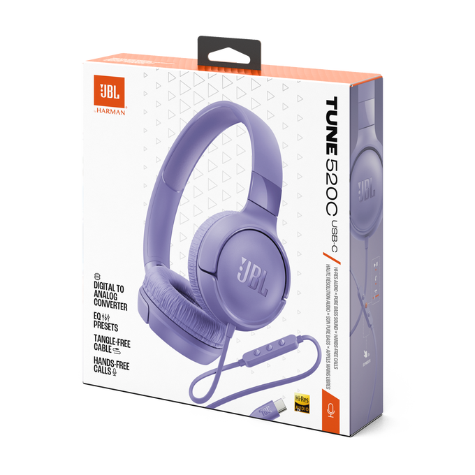 Fioletowe słuchawki JBL Tune 520C USB-C na pudełku, z wymienionymi funkcjami.