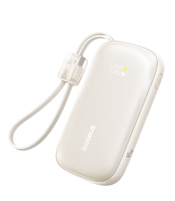 45W işaretli, %100 şarj gösteren beyaz bir powerbank.