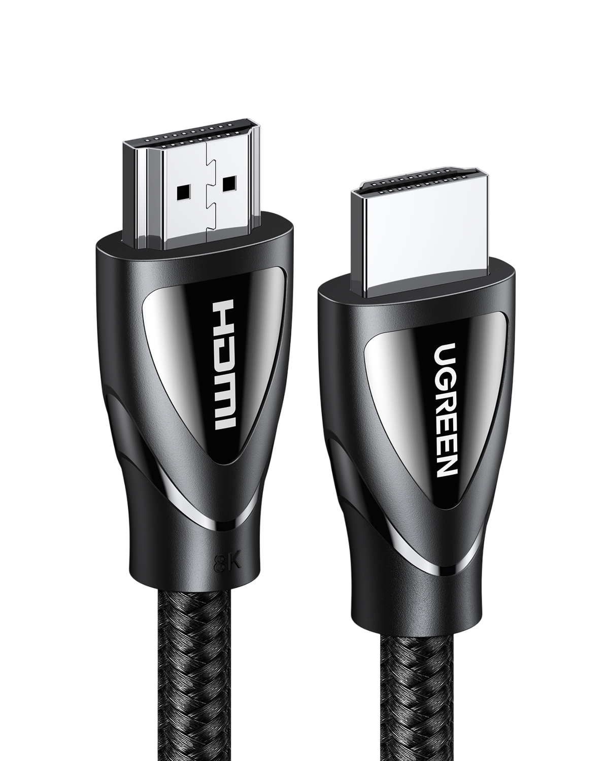 Siyah konektörlü ve örgülü kablolu iki HDMI kablosu.