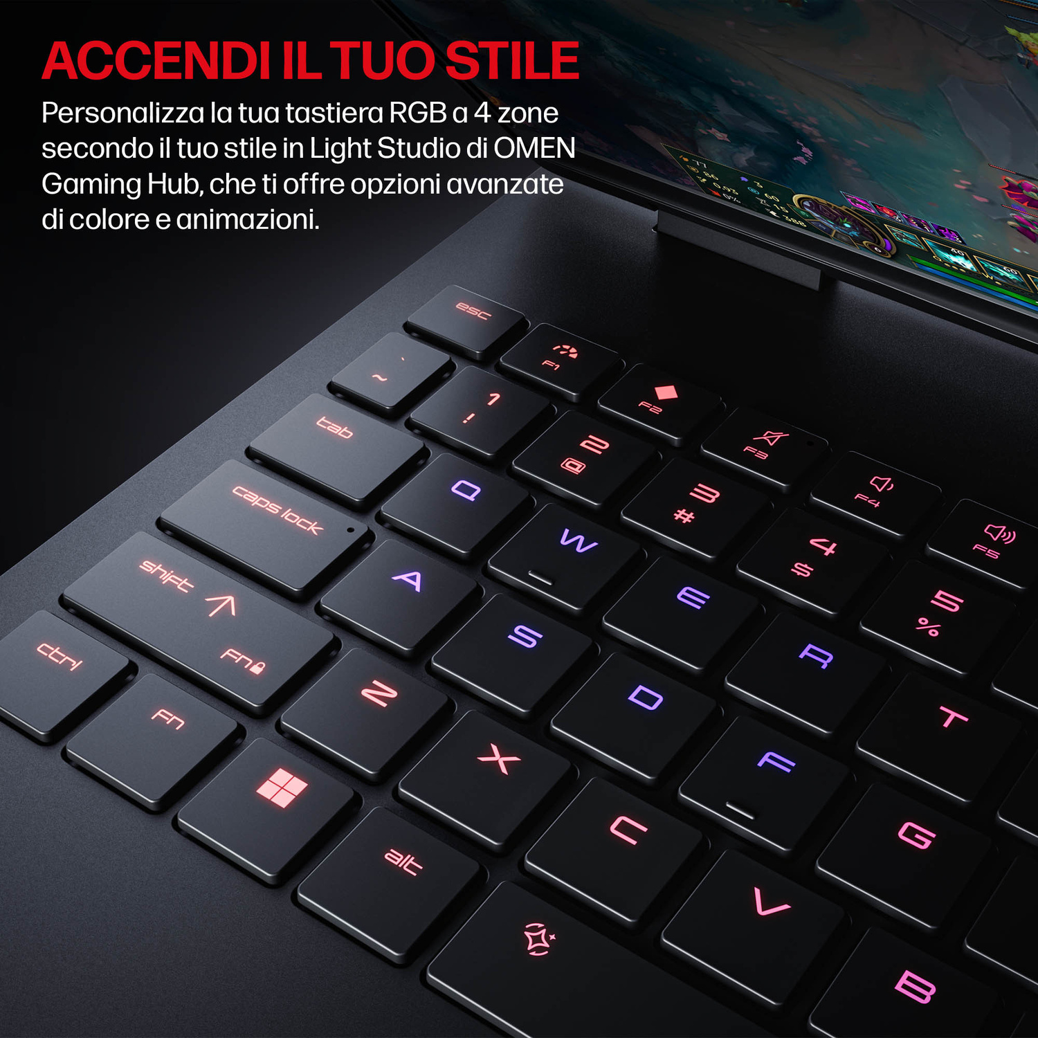 Primo piano di una tastiera nera con tasti illuminati che mostrano un'interfaccia di gioco.
