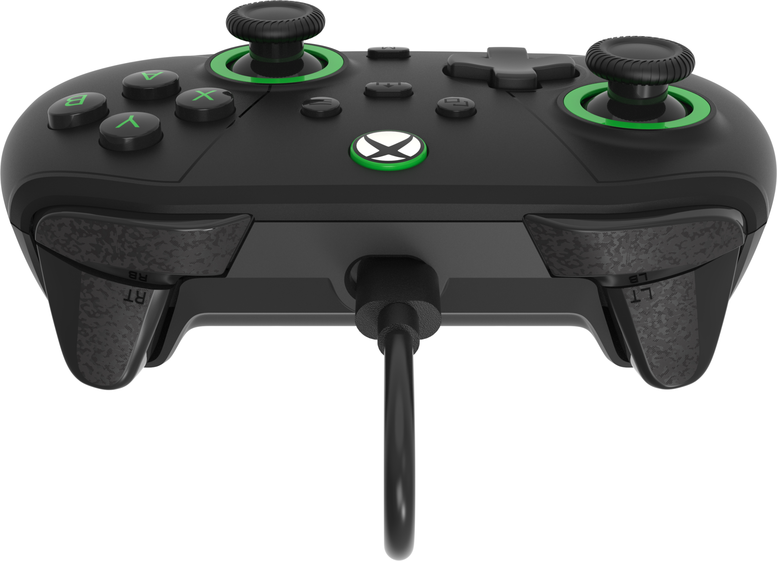 Fekete Xbox kontroller zöld díszítéssel és kábellel.