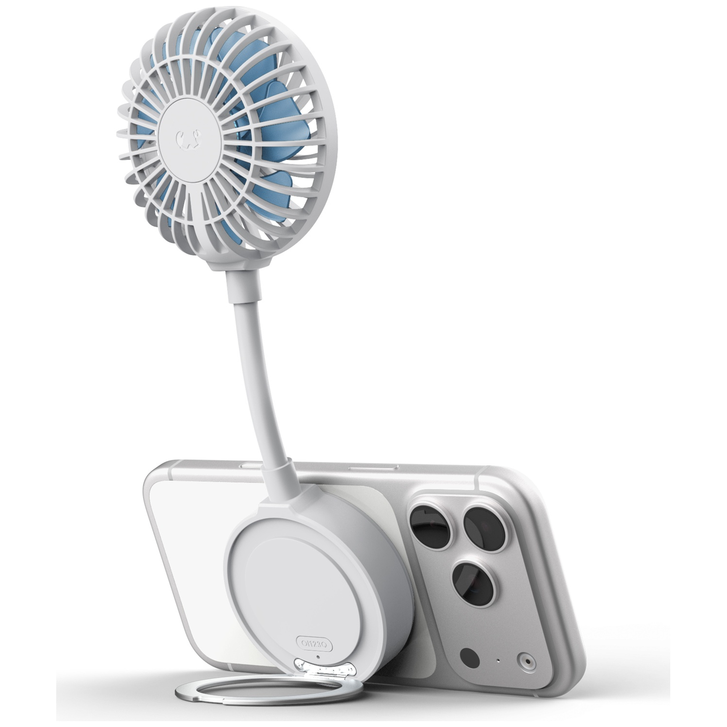 Een witte nekventilator met blauwe bladen is bevestigd aan een zilveren smartphone.