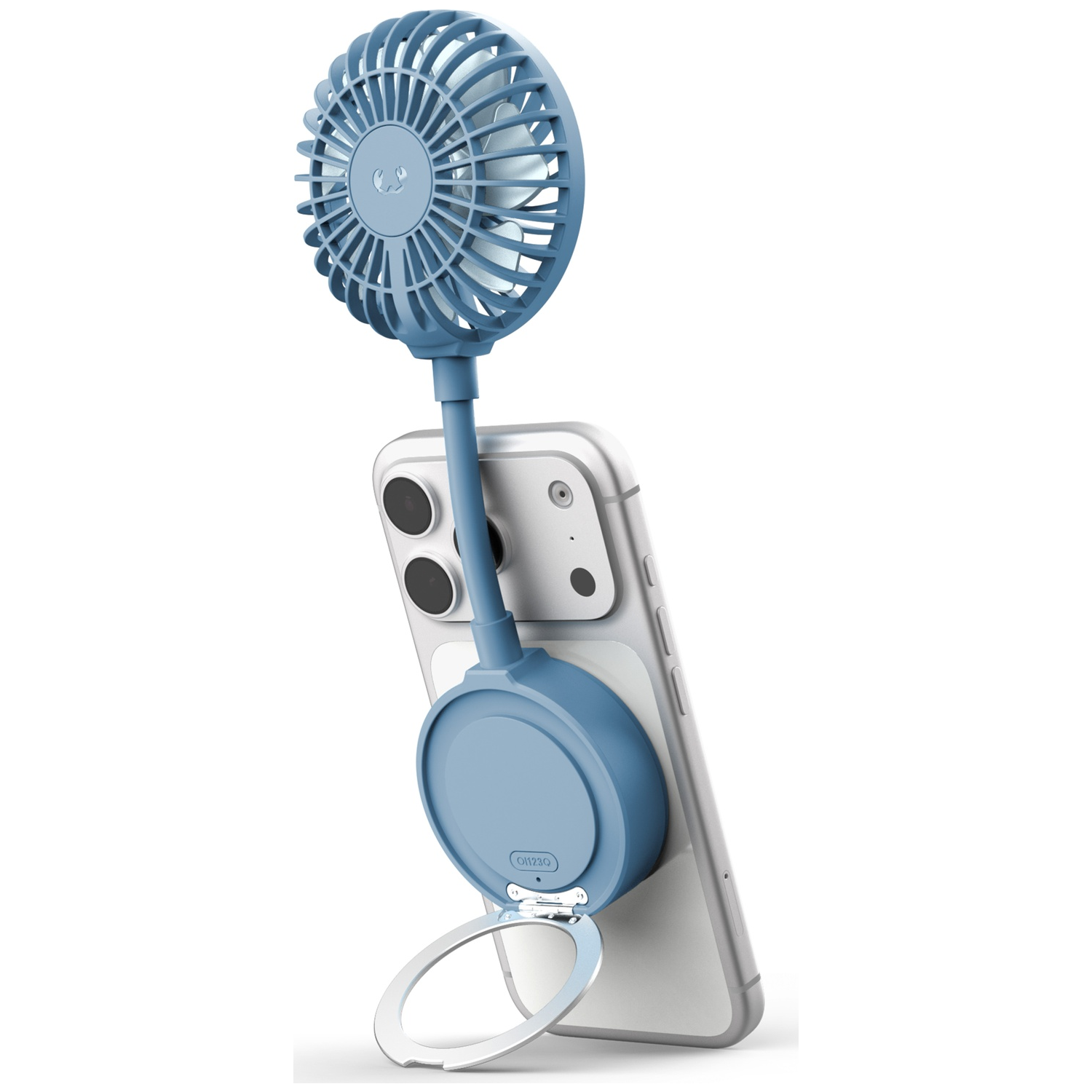 Een blauwe miniventilator is bevestigd aan een smartphone, met een ringstandaard.