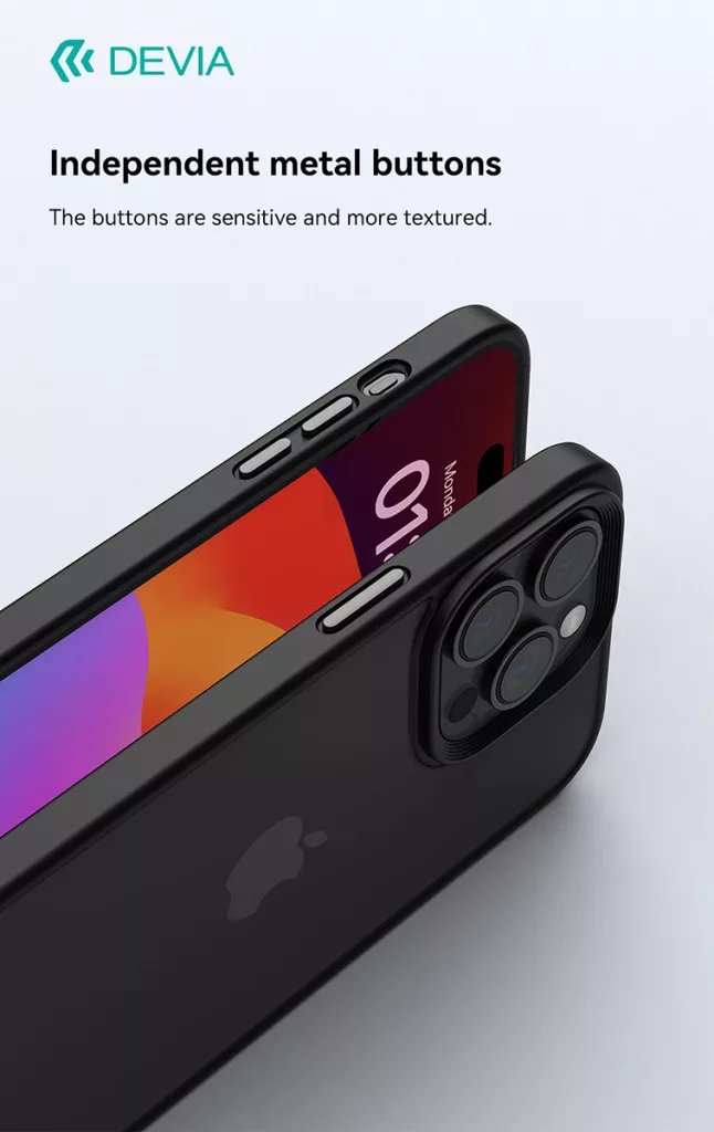 Fekete iPhone független fémgombokkal és háromkamerával.