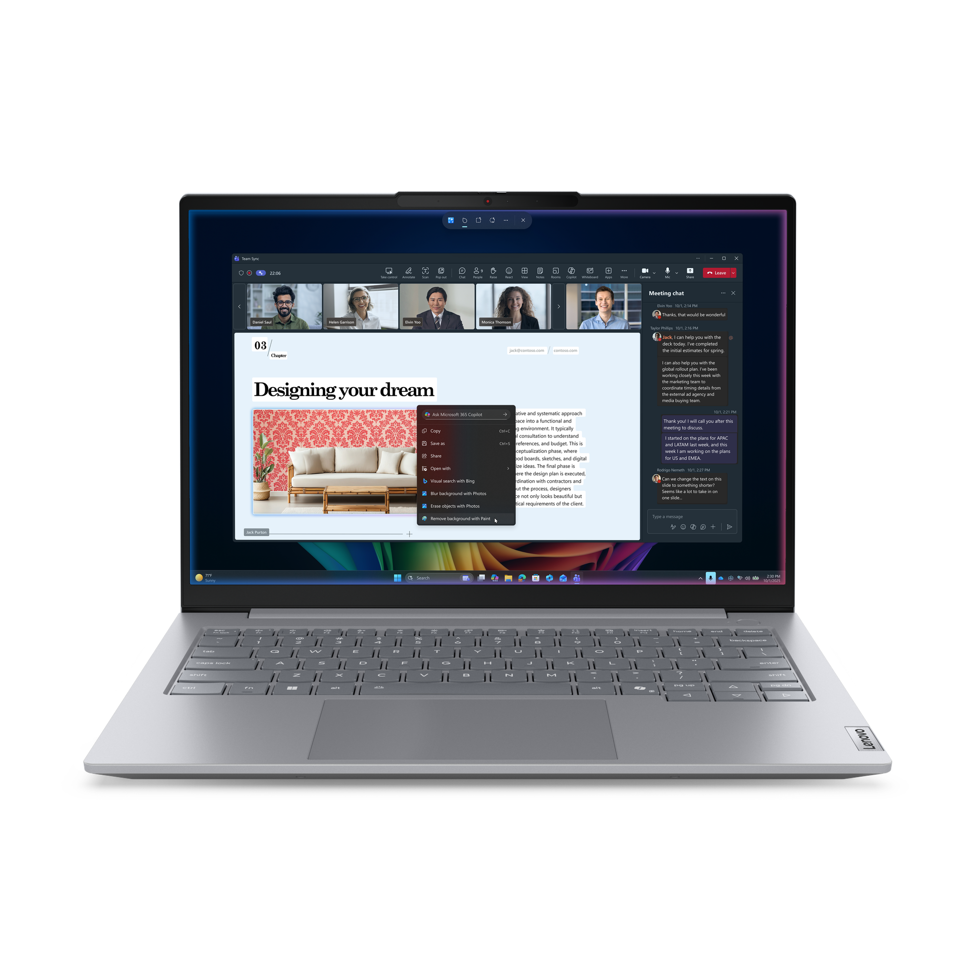 Ein Laptop zeigt einen Teams-Videoanruf mit fünf Personen und einen Design-Entwurf.