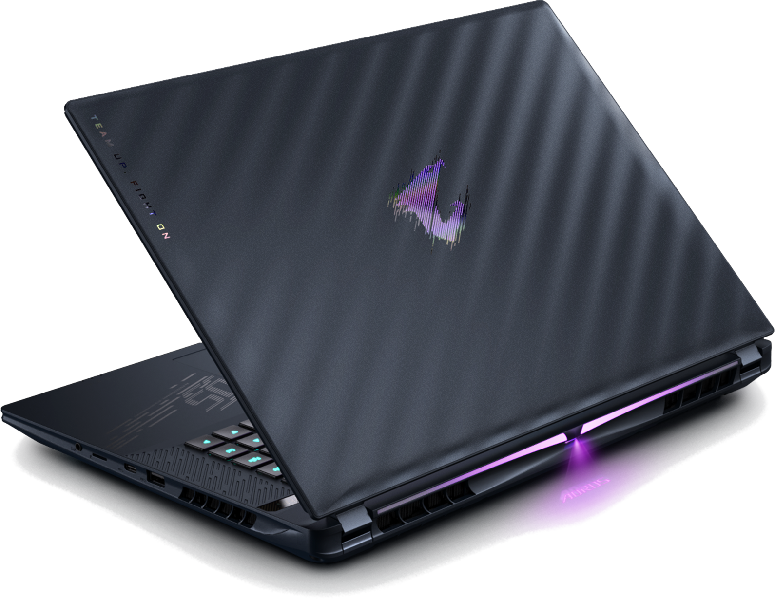 Un laptop scuro con tastiera illuminata e logo AORUS.