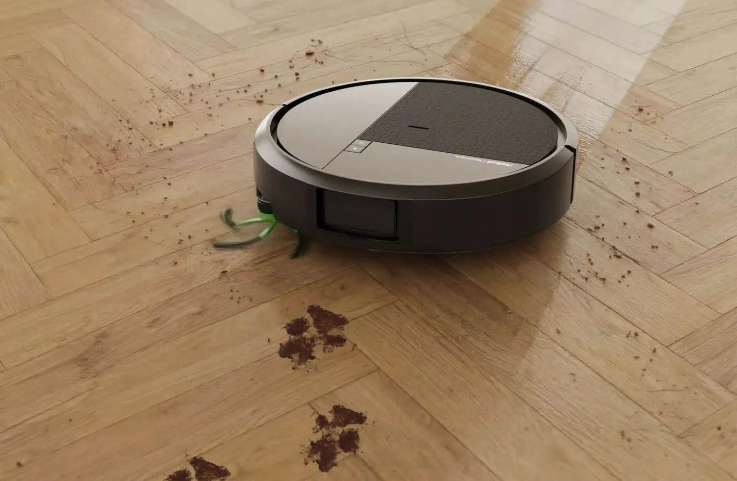 Robot odkurzający czyści drewnianą podłogę ze śladami brudu.