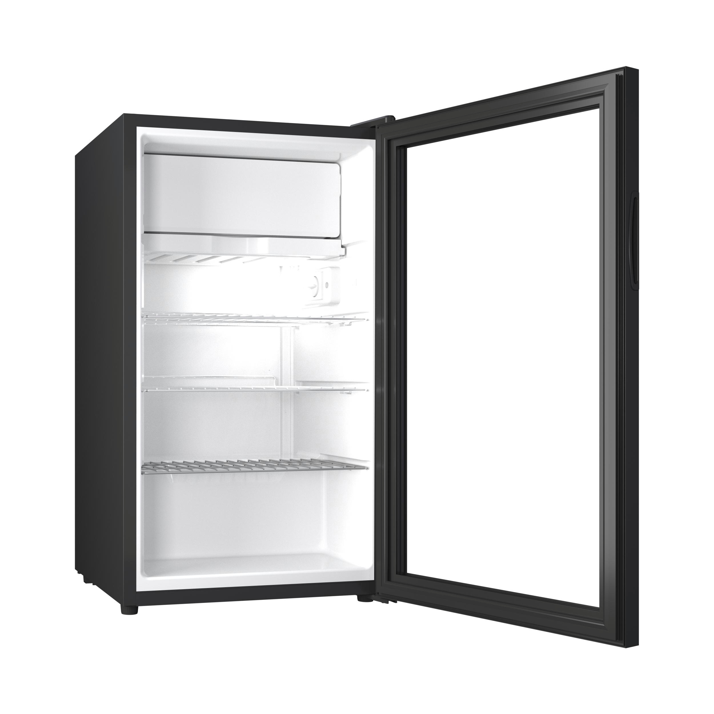 Ein schwarzer Minikühlschrank mit offener Glastür, der leere weiße Regale zeigt.