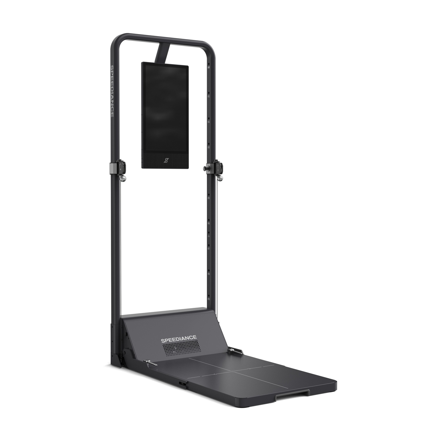 Una macchina fitness Speediance nera con schermo e piattaforma su sfondo bianco.