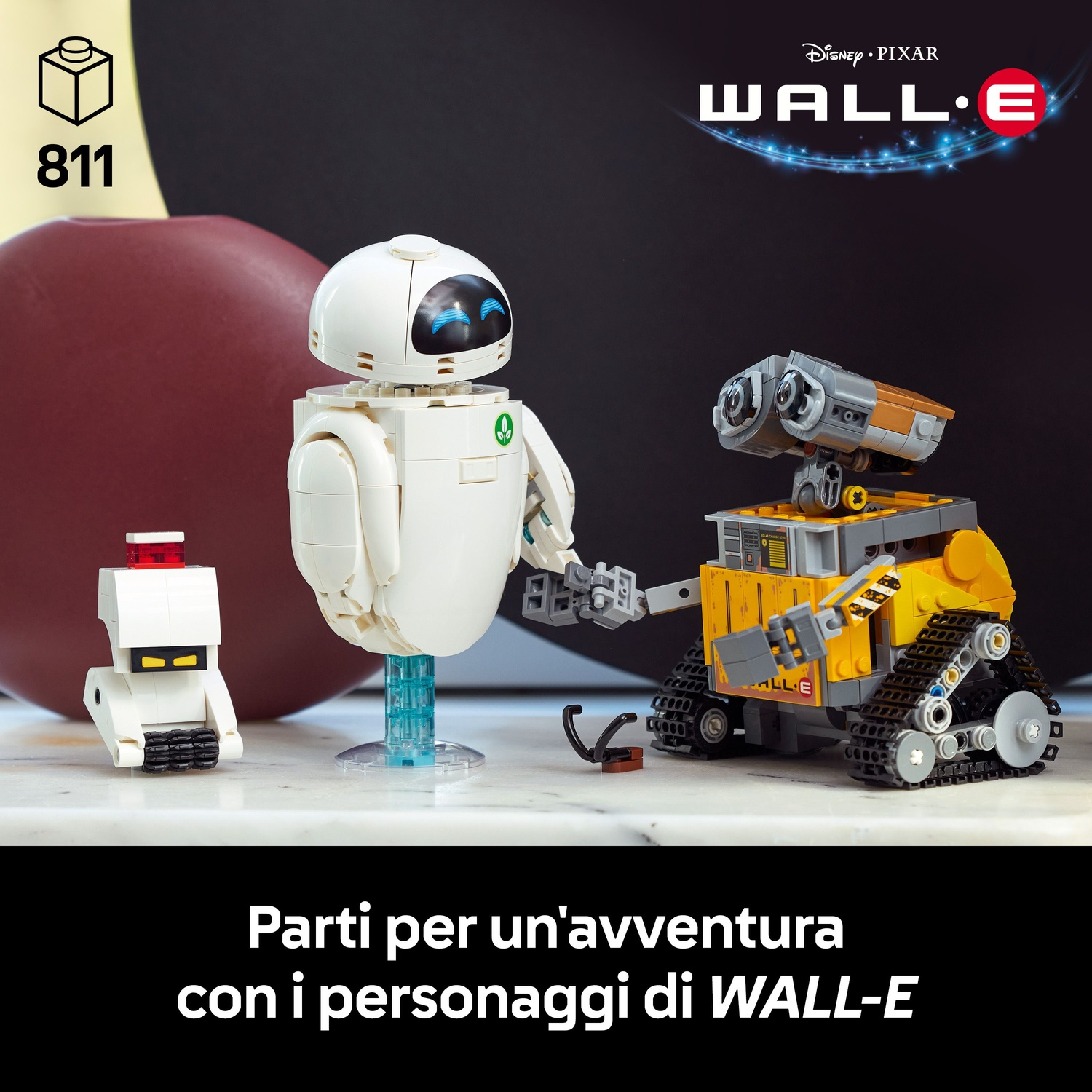 Tre robot Lego: Wall-E, Eve e un piccolo robot.