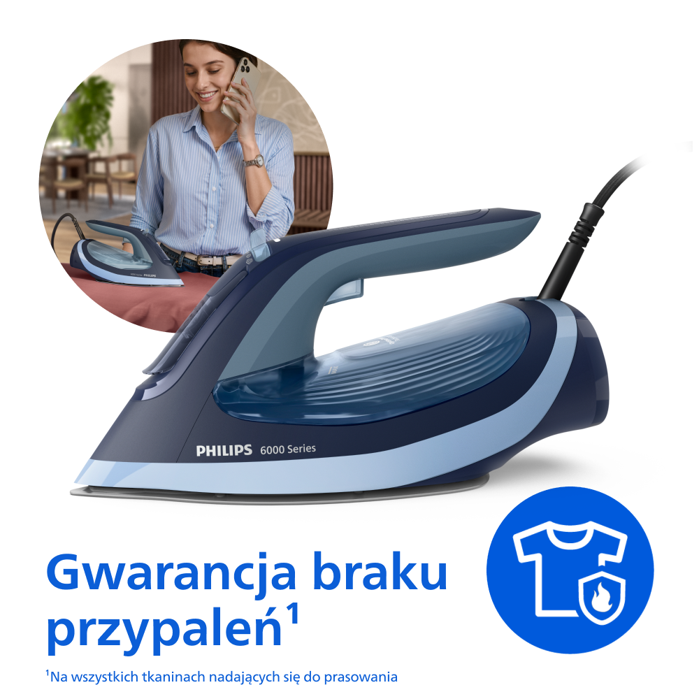 Niebieskie żelazko Philips 6000 Series na czerwonym materiale, kobieta rozmawia przez telefon.