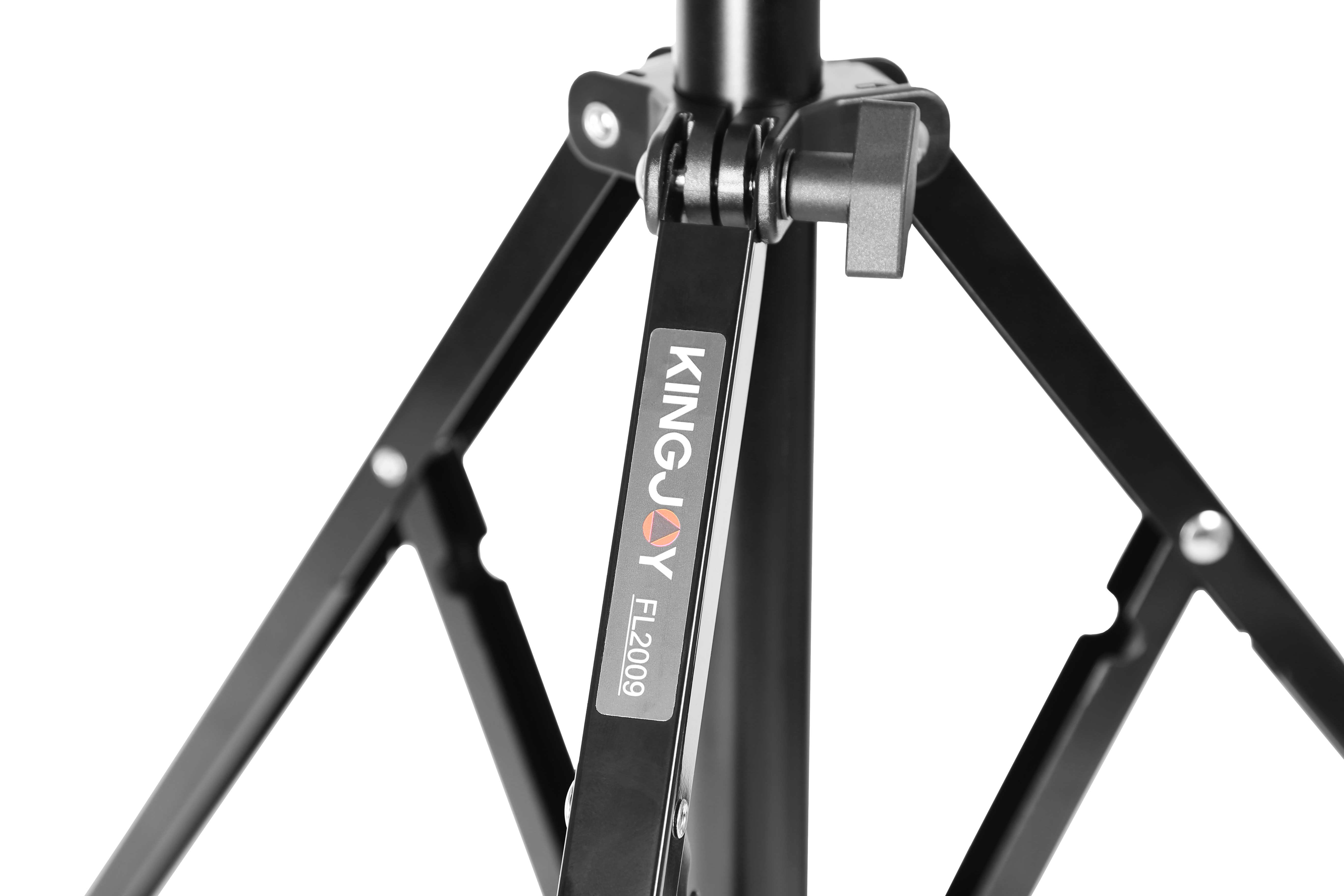 Gümüş vidalar ve KINGJOY FL2009 logosu bulunan siyah tripod standının yakın çekimi.